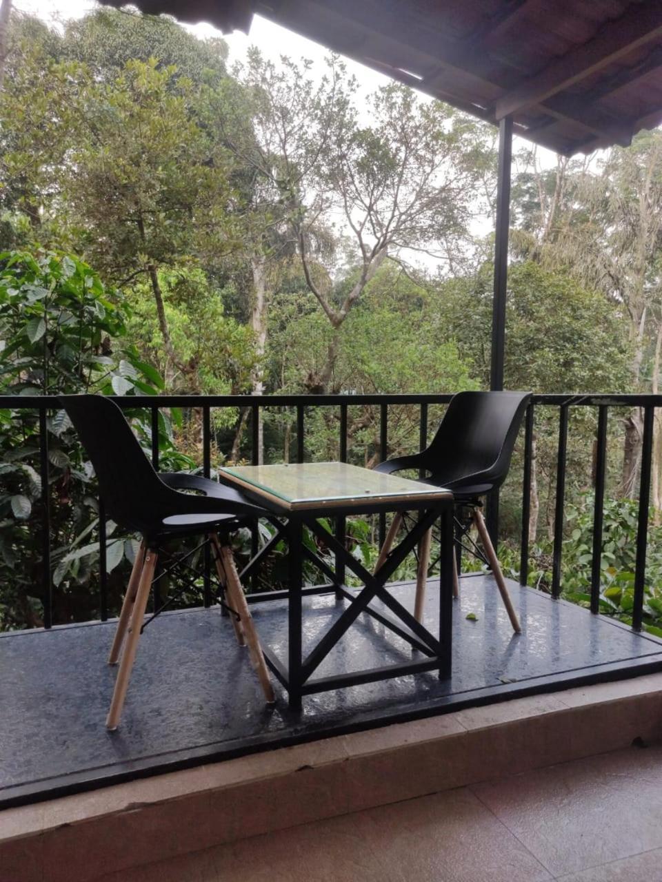 The Mountain Shades Resort Madikeri Exteriör bild