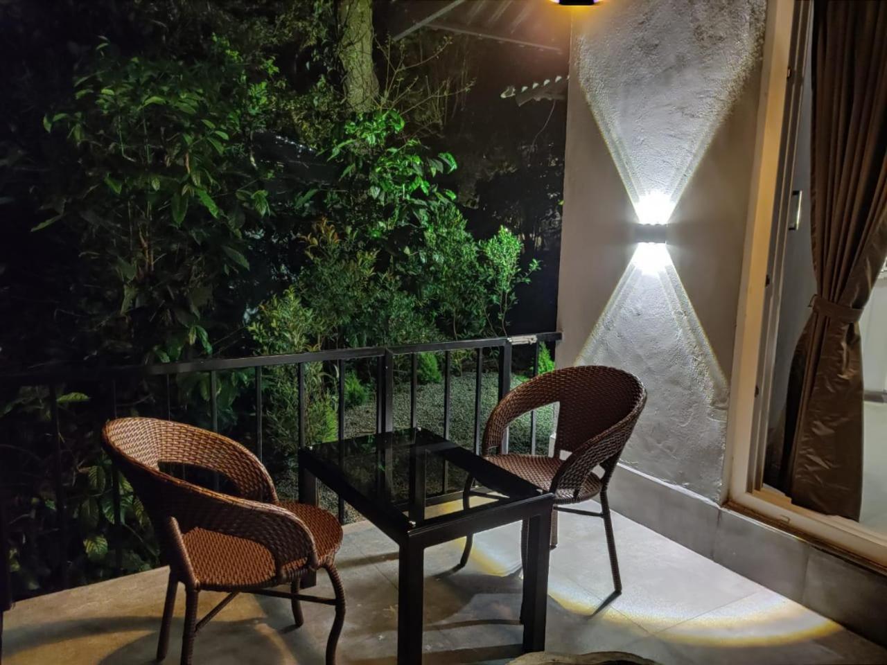 The Mountain Shades Resort Madikeri Exteriör bild