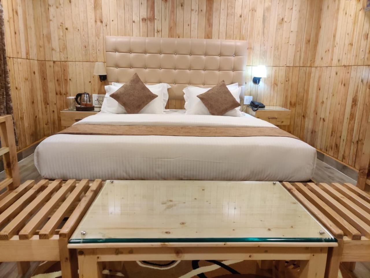 The Mountain Shades Resort Madikeri Exteriör bild