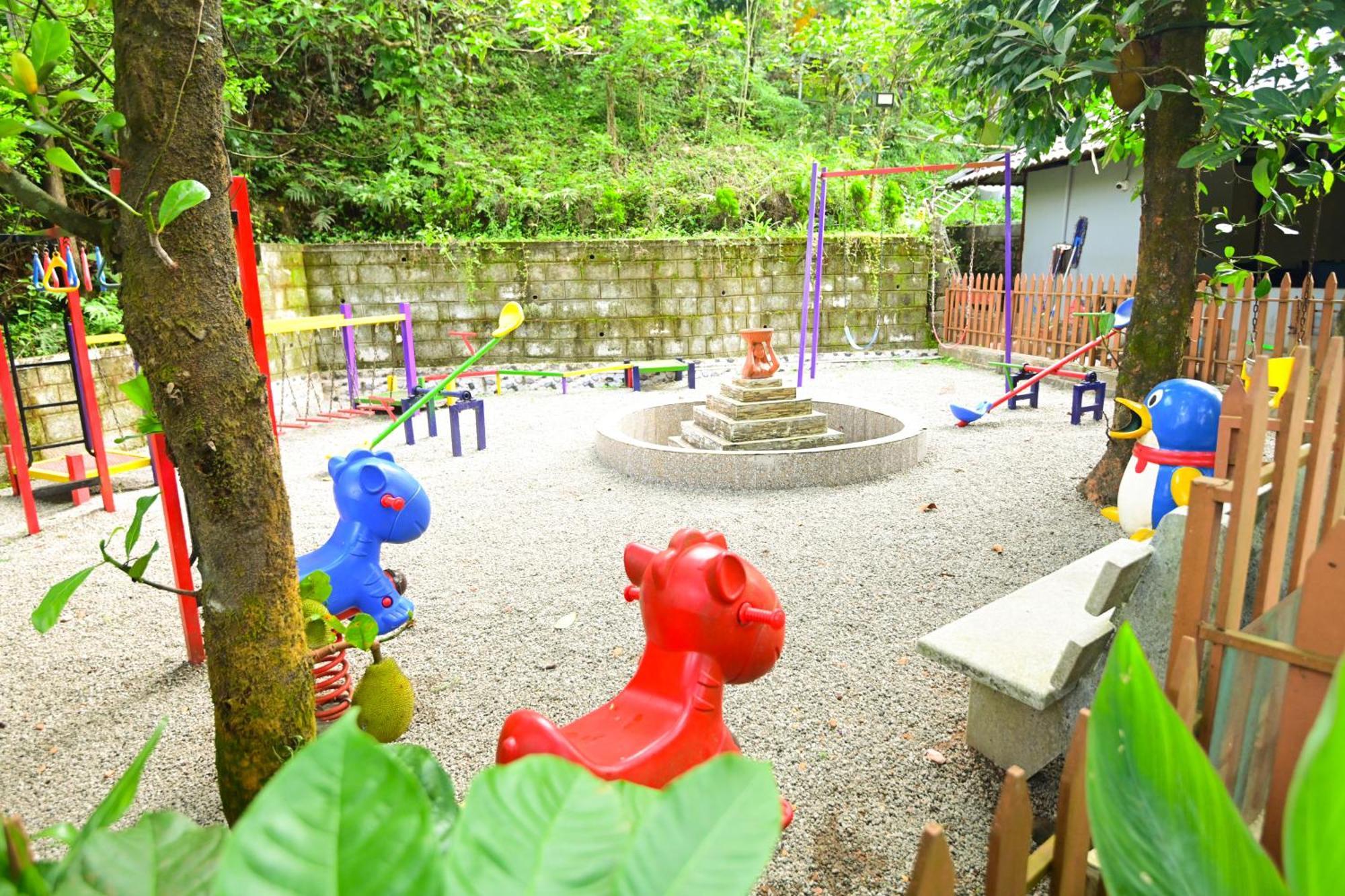 The Mountain Shades Resort Madikeri Exteriör bild