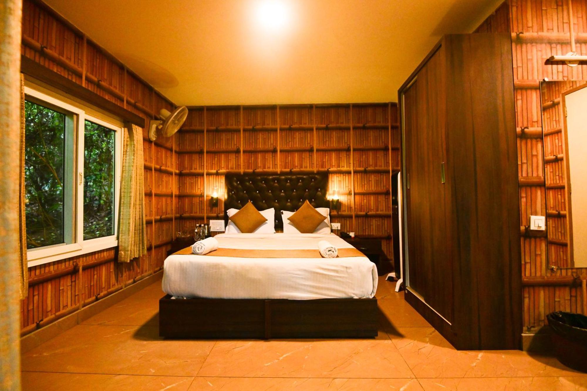 The Mountain Shades Resort Madikeri Exteriör bild