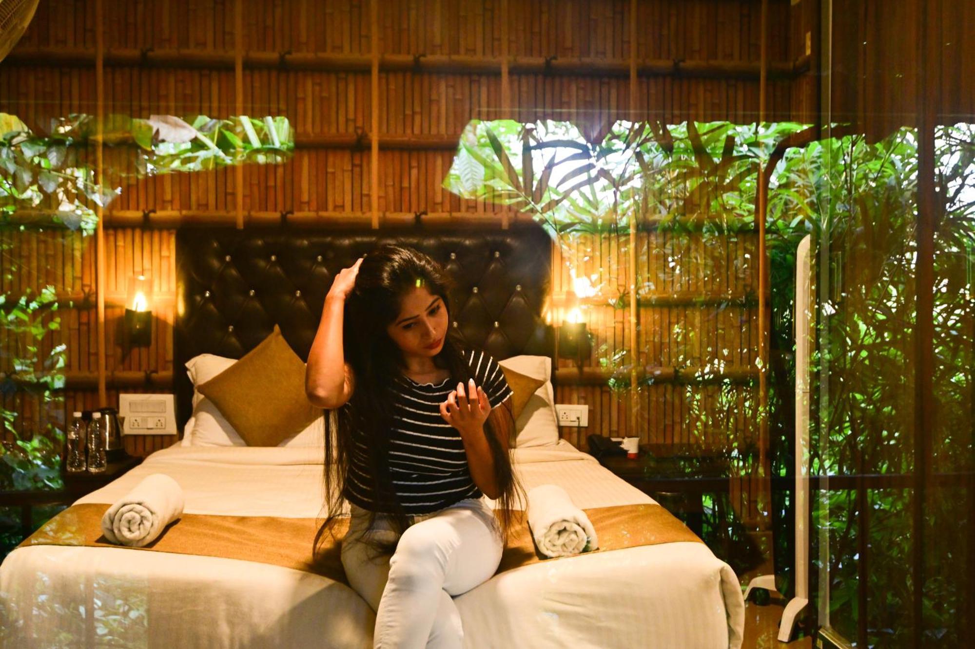 The Mountain Shades Resort Madikeri Exteriör bild