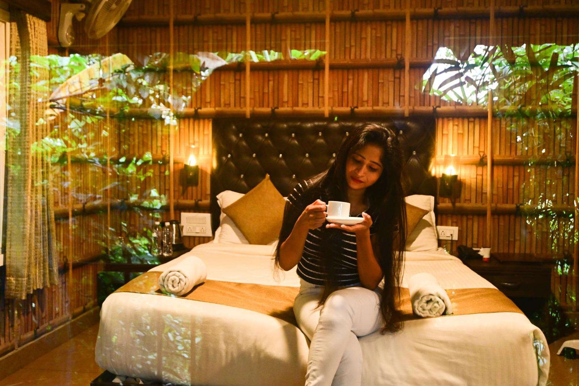 The Mountain Shades Resort Madikeri Exteriör bild
