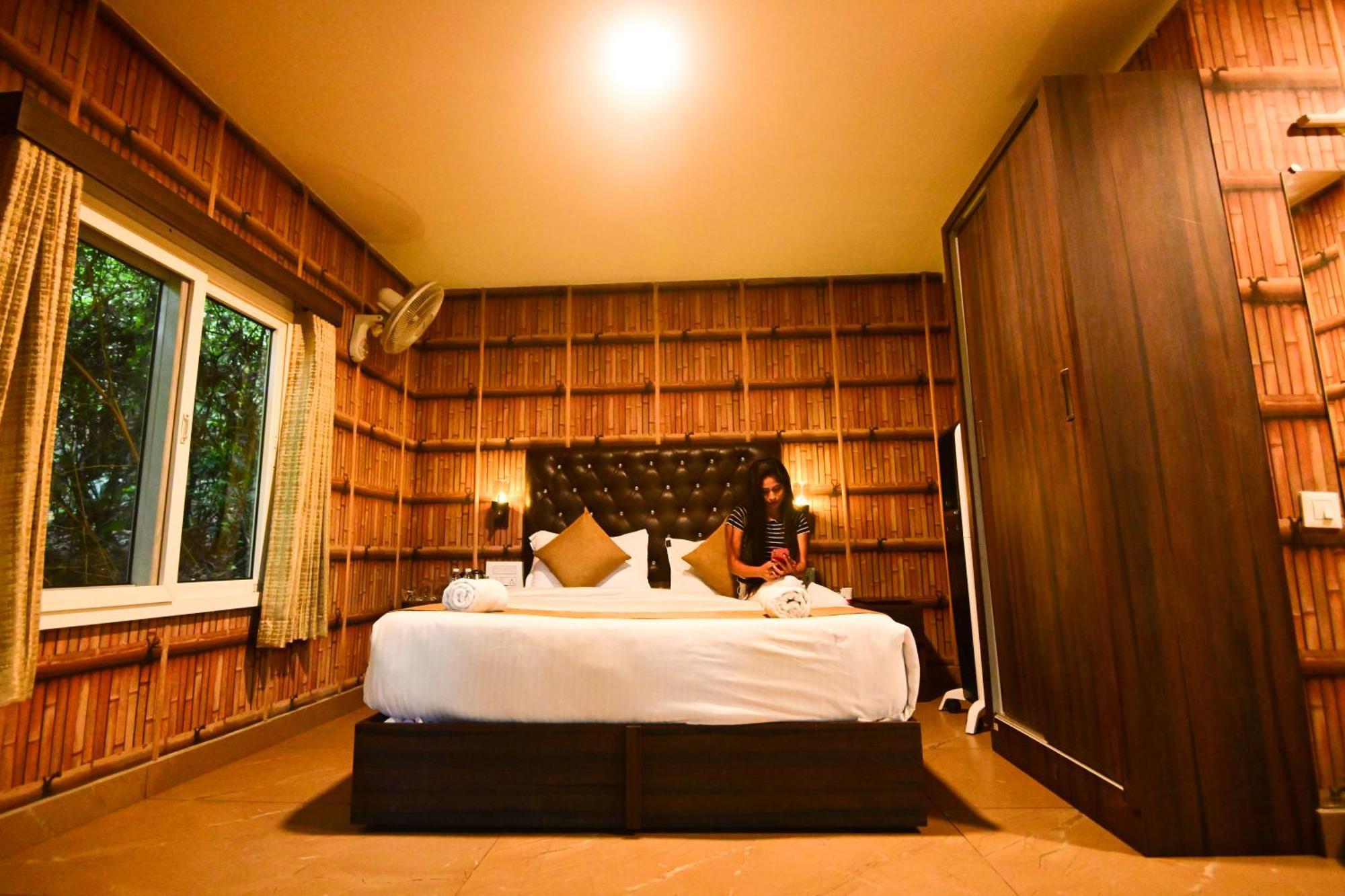 The Mountain Shades Resort Madikeri Exteriör bild